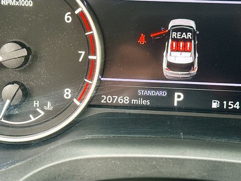 Used 2023 Nissan Rogue SV image 18