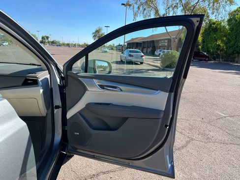 Used 2024 Cadillac XT5 Premium Luxury w/ Technology Package image 18