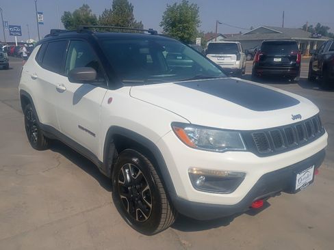 Used 2020 Jeep Compass Trailhawk AWD/4WD image 4