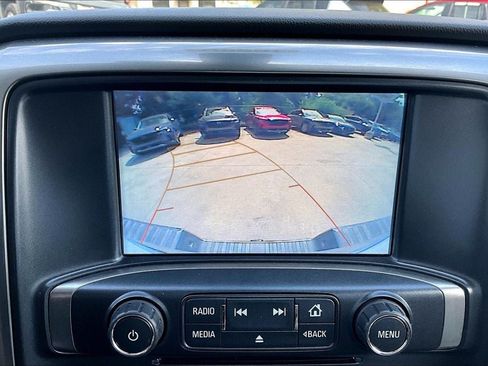 Used 2018 Chevrolet Silverado 1500 LT w/ LT Eassist Package AWD/4WD image 24