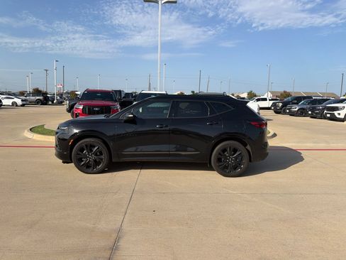 Used 2021 Chevrolet Blazer RS w/ Enhanced Convenience Package FWD image 9