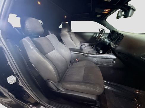 Used 2022 Dodge Challenger GT image 27