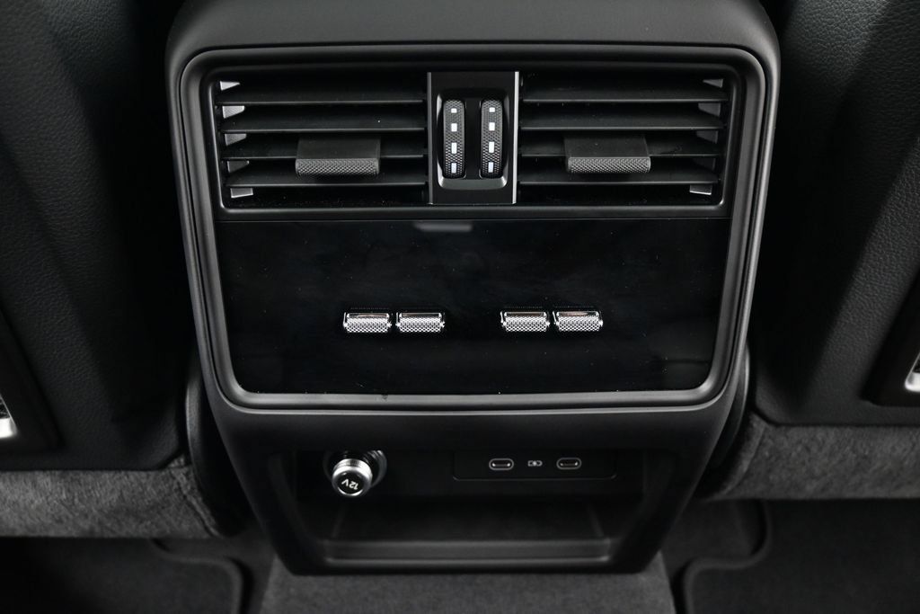 Certified 2026 Porsche Cayenne Coupe AWD/4WD image 8
