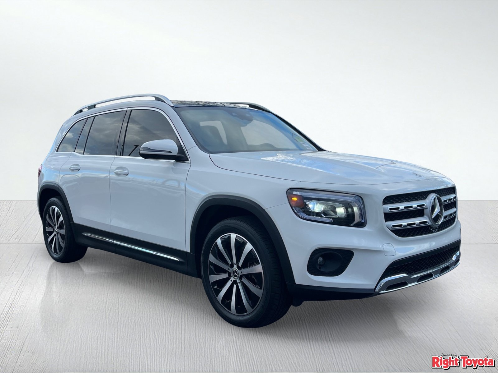 Used 2022 Mercedes-Benz GLB 250 image 8