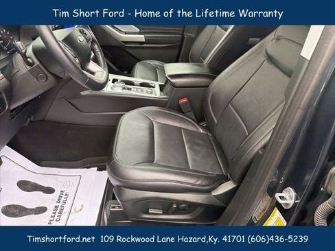 Used 2022 Ford Explorer Limited w/ Limited Technology Package AWD/4WD image 12
