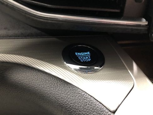 Used 2023 Ford Explorer XLT w/ Equipment Group 202A image 30