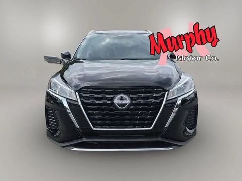 Used 2023 Nissan Kicks SV w/ Interior Electronics Package FWD image 4