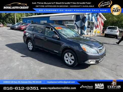 Used 2010 Subaru Outback 2.5i Premium AWD/4WD image 6