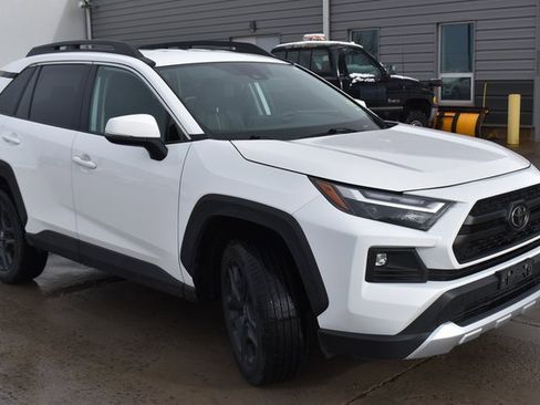 Used 2024 Toyota RAV4 Adventure image 3