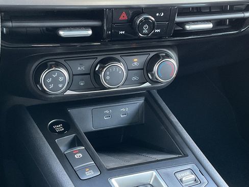 New 2026 Nissan Kicks S image 32