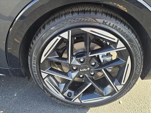 New 2025 Kia K4 GT-Line image 10