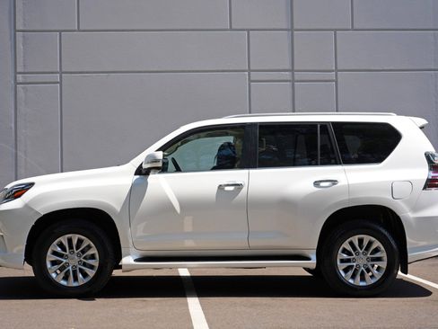 Used 2022 Lexus GX 460 Premium AWD/4WD image 9