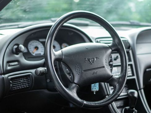Used 1998 Ford Mustang GT RWD image 21