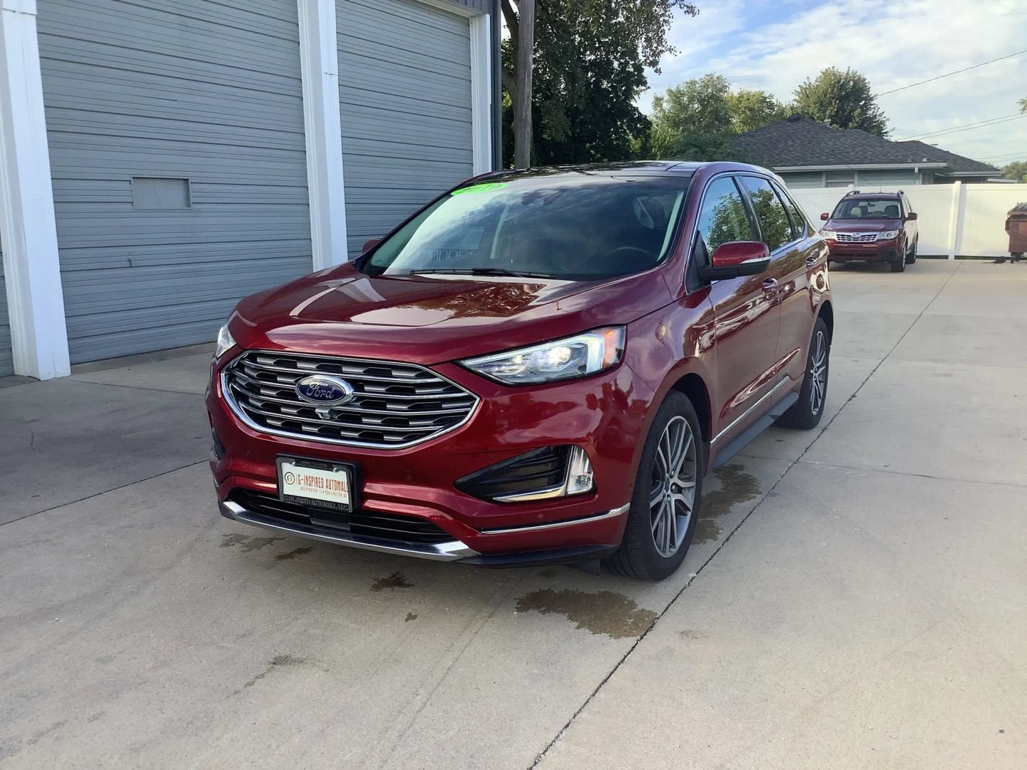 Used 2019 Ford Edge Titanium w/ Equipment Group 301A AWD/4WD image 4