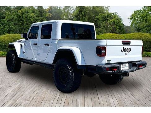 Used 2023 Jeep Gladiator Rubicon w/ LED Lighting Group AWD/4WD image 4