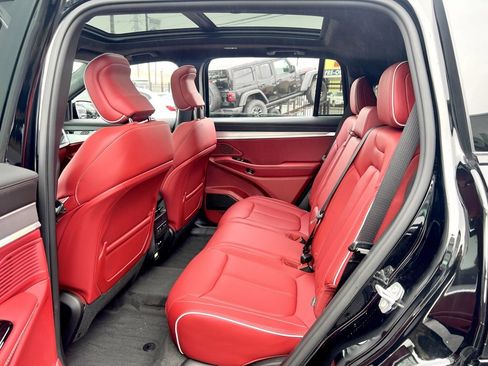 New 2024 Jeep Wagoneer Launch Edition image 15