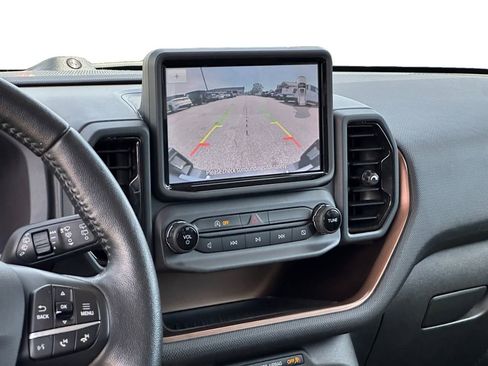 Used 2021 Ford Bronco Sport Outer Banks w/ Outer Banks Package (96D) image 13