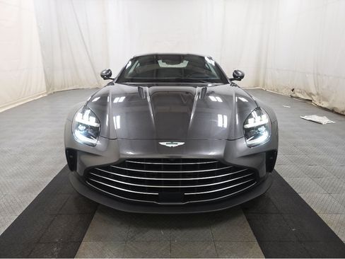 Used 2025 Aston Martin V8 Vantage Coupe RWD image 2