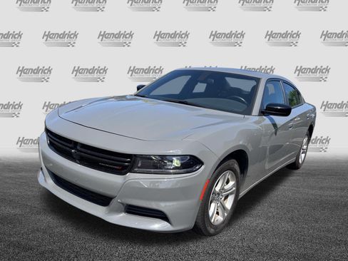 Used 2023 Dodge Charger SXT w/ Cold Weather Package RWD image 8