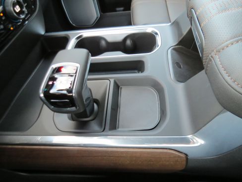 New 2026 Chevrolet Silverado 1500 High Country w/ Technology Package AWD/4WD image 24