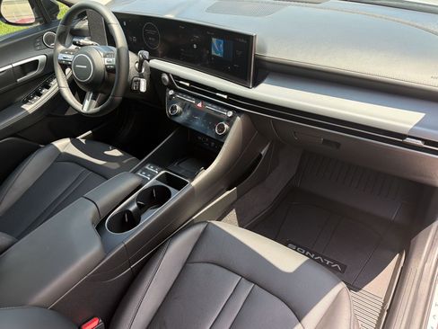 Certified 2025 Hyundai Sonata Limited FWD image 27