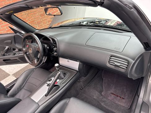 Used 2004 Honda S2000 image 58