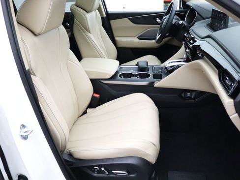 Used 2023 Acura MDX SH-AWD w/ Advance Package image 16