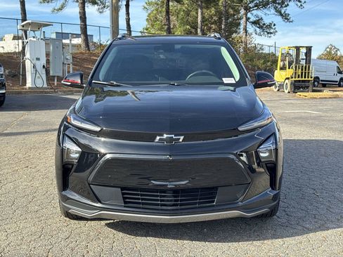 Used 2023 Chevrolet Bolt EUV Premier w/ Sun & Sound Package image 3