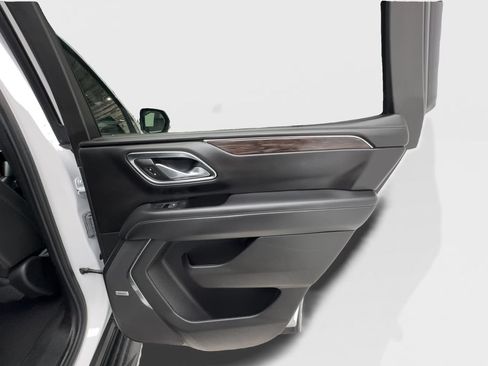 Used 2024 Chevrolet Tahoe LT RWD image 30