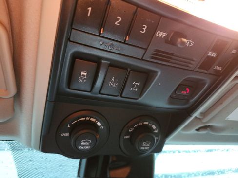 Used 2024 Toyota 4Runner TRD Off-Road Premium w/ Off Road Premium Plus Package AWD/4WD image 21
