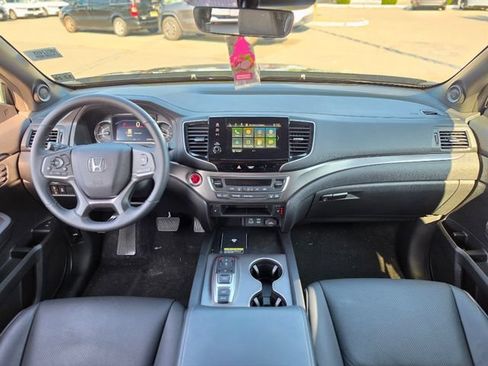 Used 2025 Honda Passport EX-L image 29