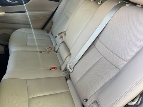 Used 2020 Nissan Rogue SL FWD image 15