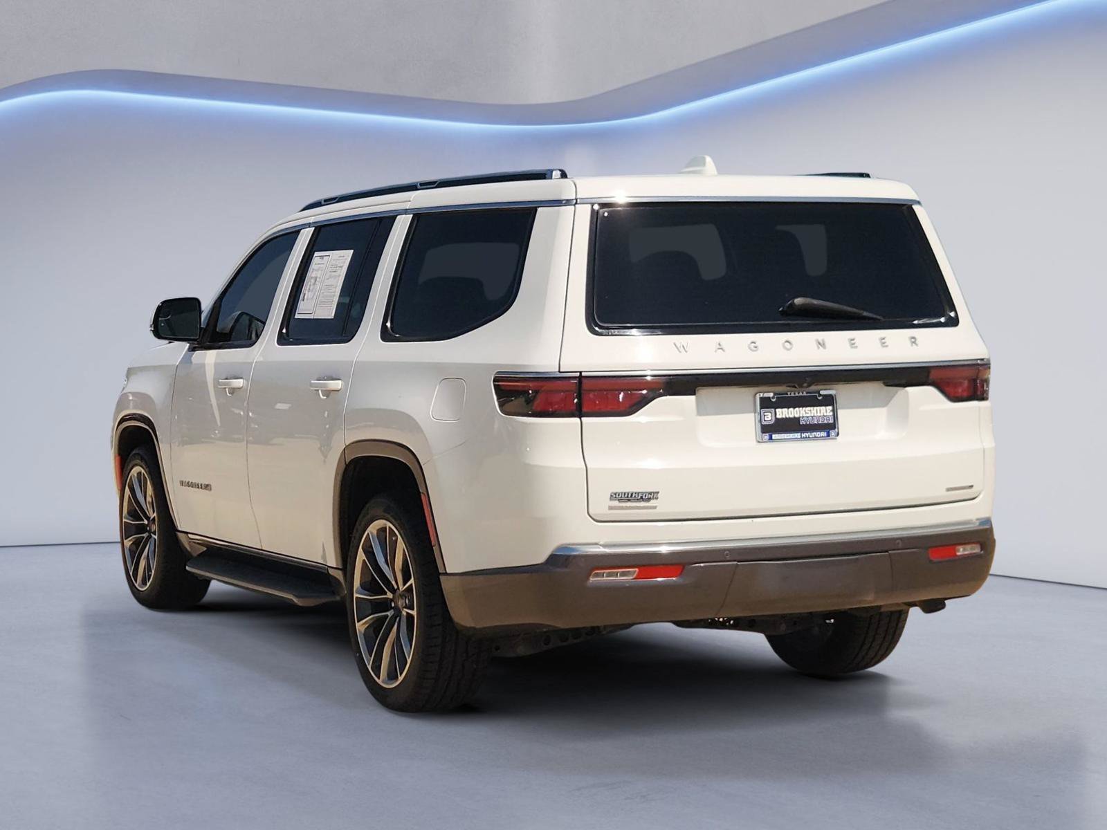 Used 2022 Jeep Wagoneer Series II w/ Premium Group I AWD/4WD image 8