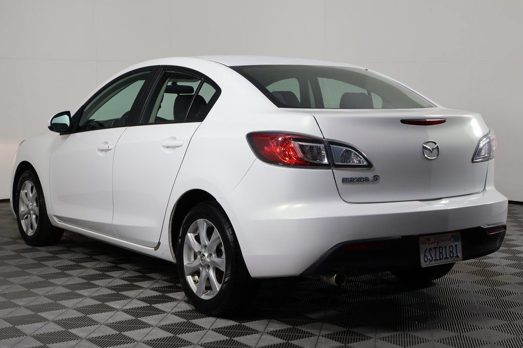 Used 2011 MAZDA MAZDA3 i Touring FWD image 6
