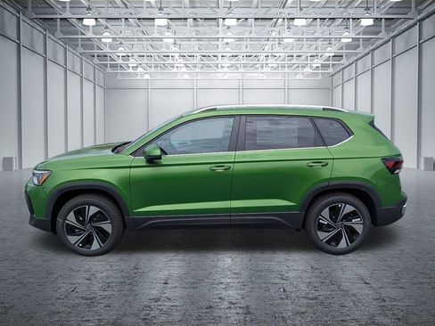 New 2026 Volkswagen Taos SE AWD/4WD image 2