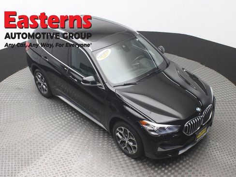 Used 2022 BMW X1 xDrive28i w/ Convenience Package AWD/4WD image 3