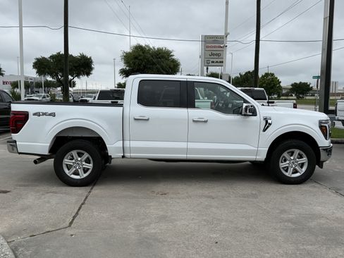 Used 2025 Ford F150 Lariat AWD/4WD image 3