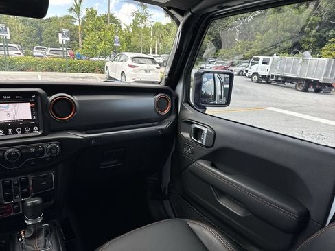 Used 2022 Jeep Gladiator Mojave w/ Trailer Tow Package AWD/4WD image 15