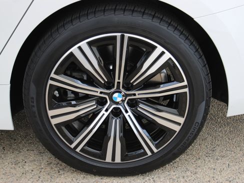 Used 2026 BMW 330i Sedan w/ Convenience Package RWD image 13