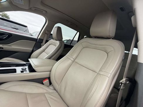 Certified 2023 Lincoln Aviator Reserve w/ Elements Package Plus AWD/4WD image 11