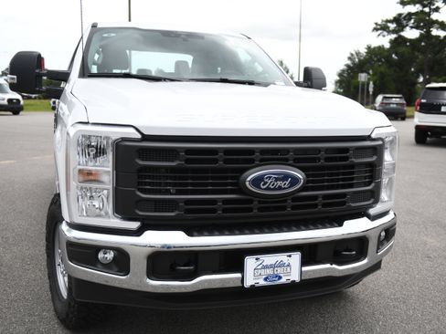 New 2026 Ford F250 XL AWD/4WD image 4