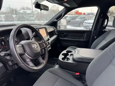 Used 2024 RAM 3500 Tradesman w/ Chrome Appearance Group image 8