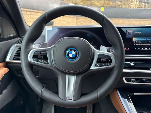 New 2026 BMW X5 xDrive50e w/ M Sport Package AWD/4WD image 11