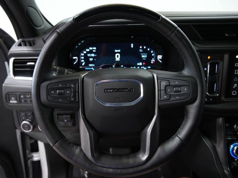 Used 2024 GMC Yukon XL Denali Ultimate AWD/4WD image 39