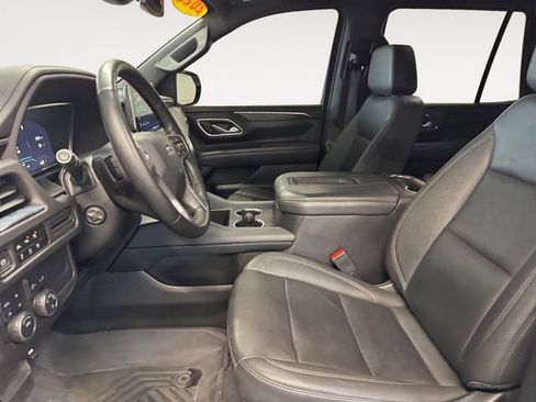 Used 2023 Chevrolet Tahoe Z71 w/ Luxury Package AWD/4WD image 8