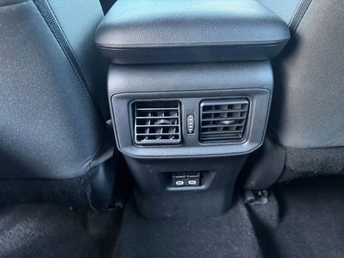 Certified 2025 Toyota RAV4 XLE AWD/4WD image 9