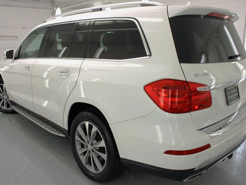 Used 2016 Mercedes-Benz GL 450 4MATIC w/ Premium I Package image 31