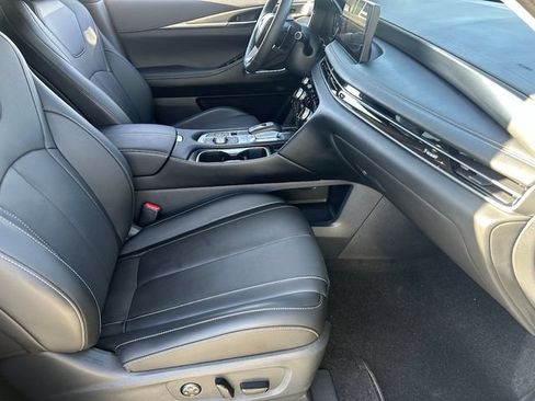 Certified 2026 INFINITI QX60 Luxe w/ Cargo Package AWD/4WD image 13