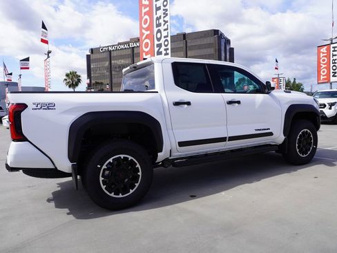 New 2026 Toyota Tacoma TRD Off-Road AWD/4WD image 4