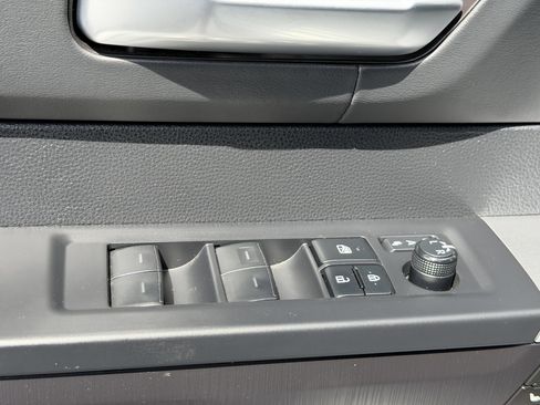 Used 2023 Toyota Tundra Platinum image 18